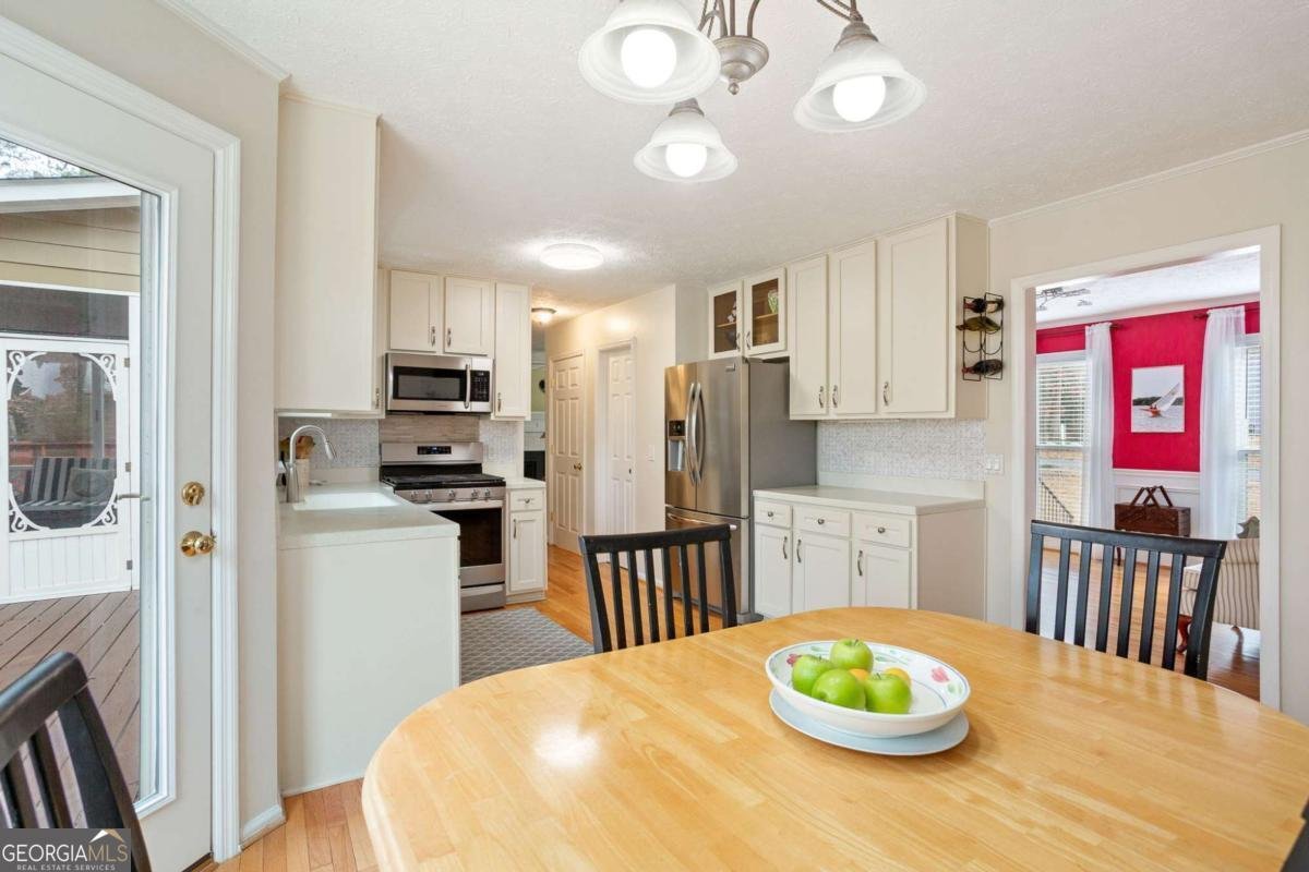 1027 Peace Drive Kennesaw - Photo 8