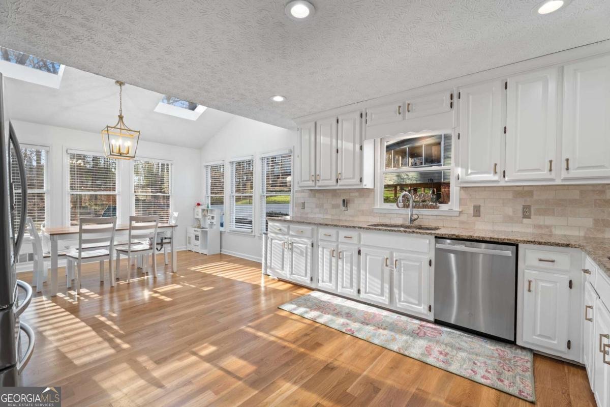 1498 Summer Hollow Trail Lawrenceville - Photo 16