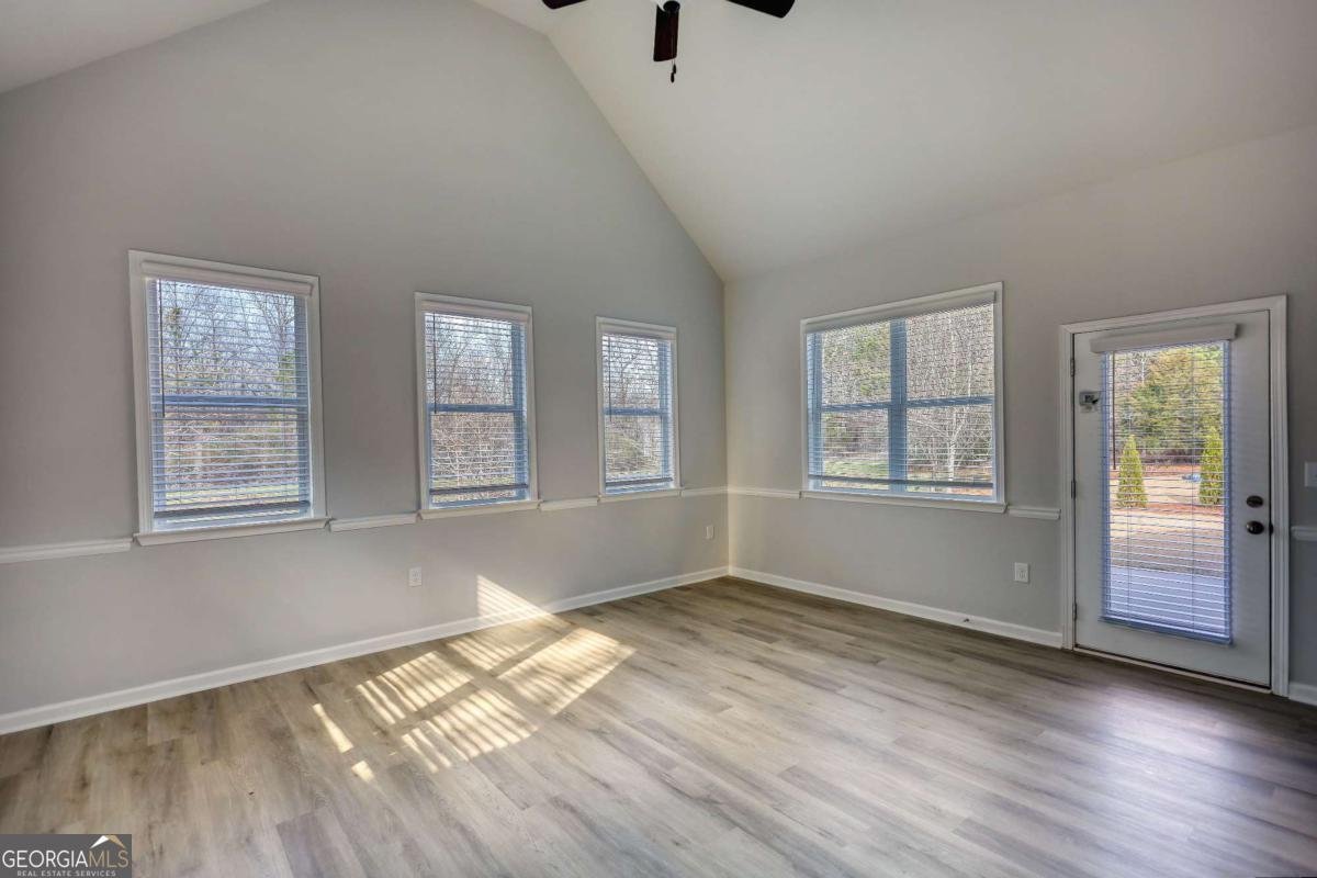 967 Park Place Street Social Circle - Photo 12