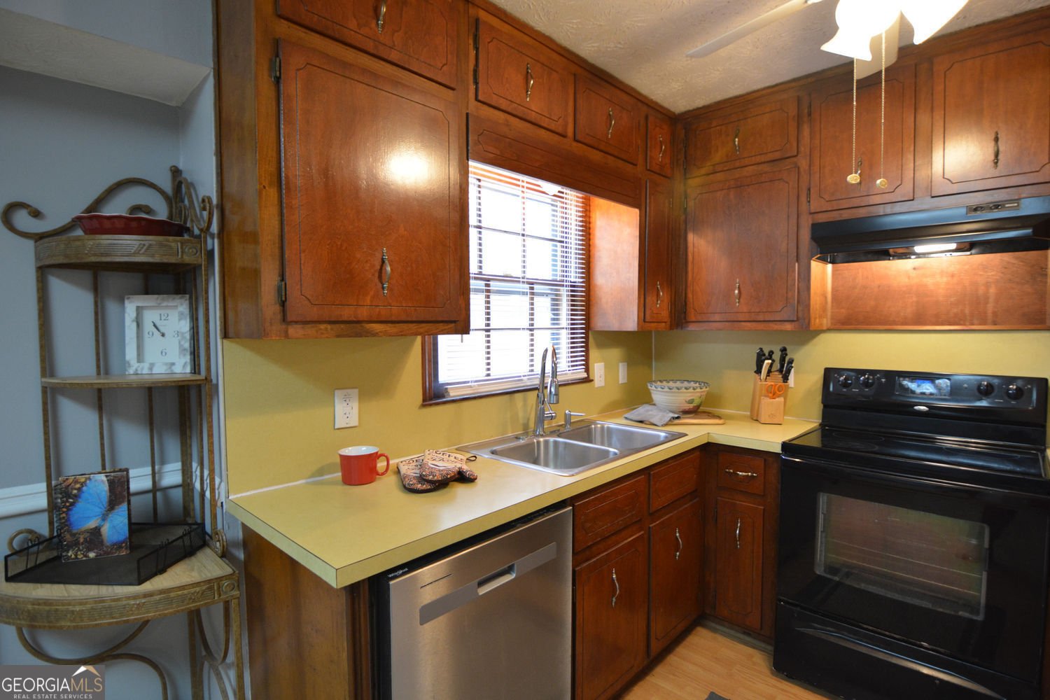 692 Davis Road Lawrenceville - Photo 9