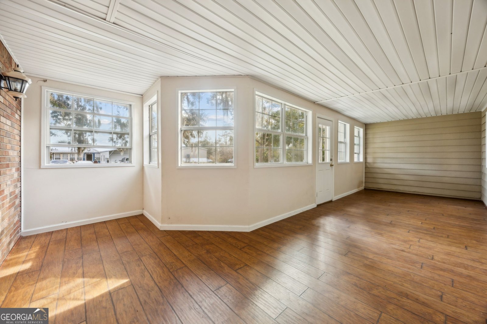 208 Hall Street St. Marys - Photo 10