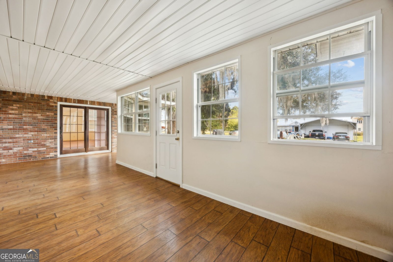 208 Hall Street St. Marys - Photo 9