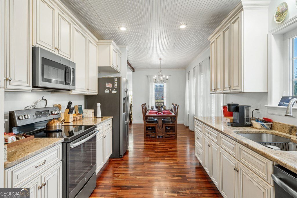 328 Paul's Meadow Hayesville - Photo 6