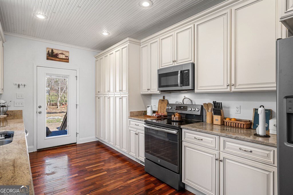 328 Paul's Meadow Hayesville - Photo 7