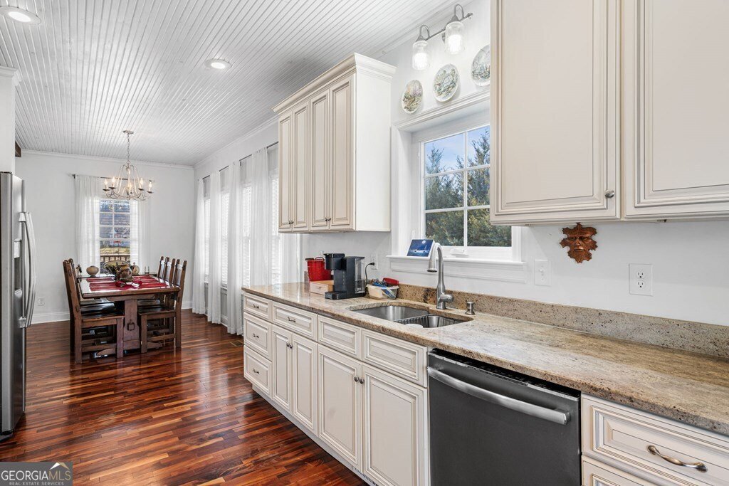 328 Paul's Meadow Hayesville - Photo 8