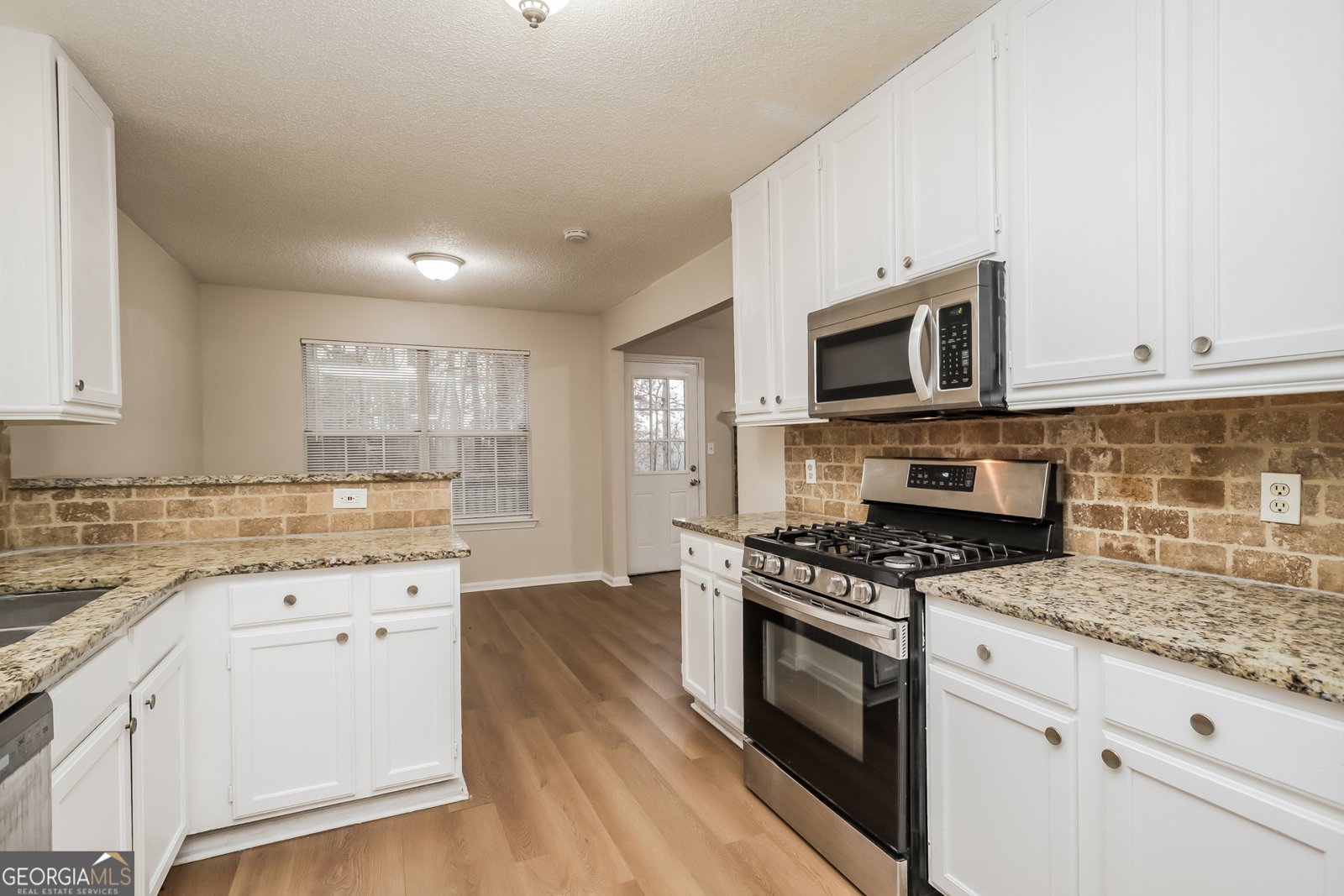 306 Nicole Terrace Stockbridge - Photo 6