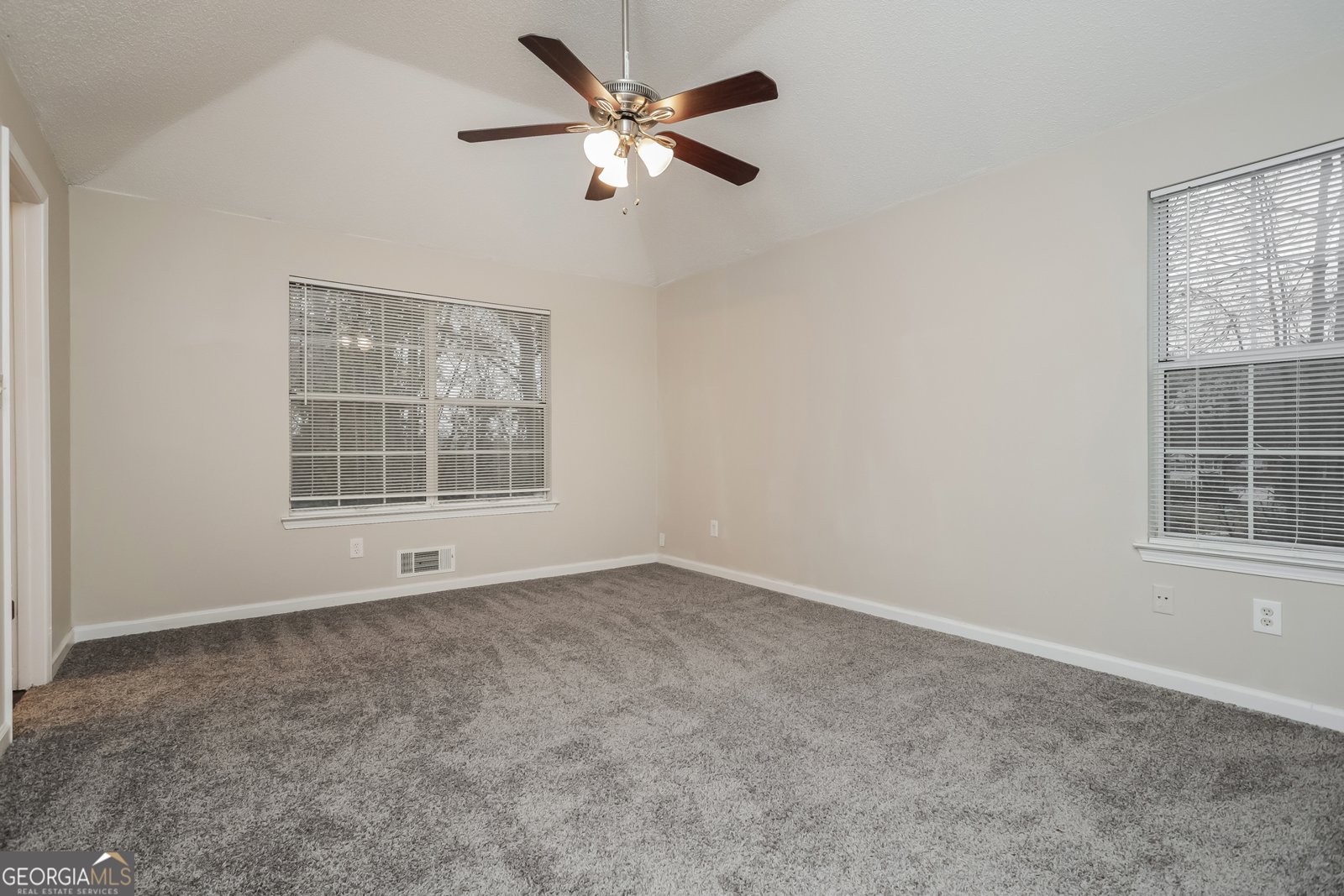 306 Nicole Terrace Stockbridge - Photo 8