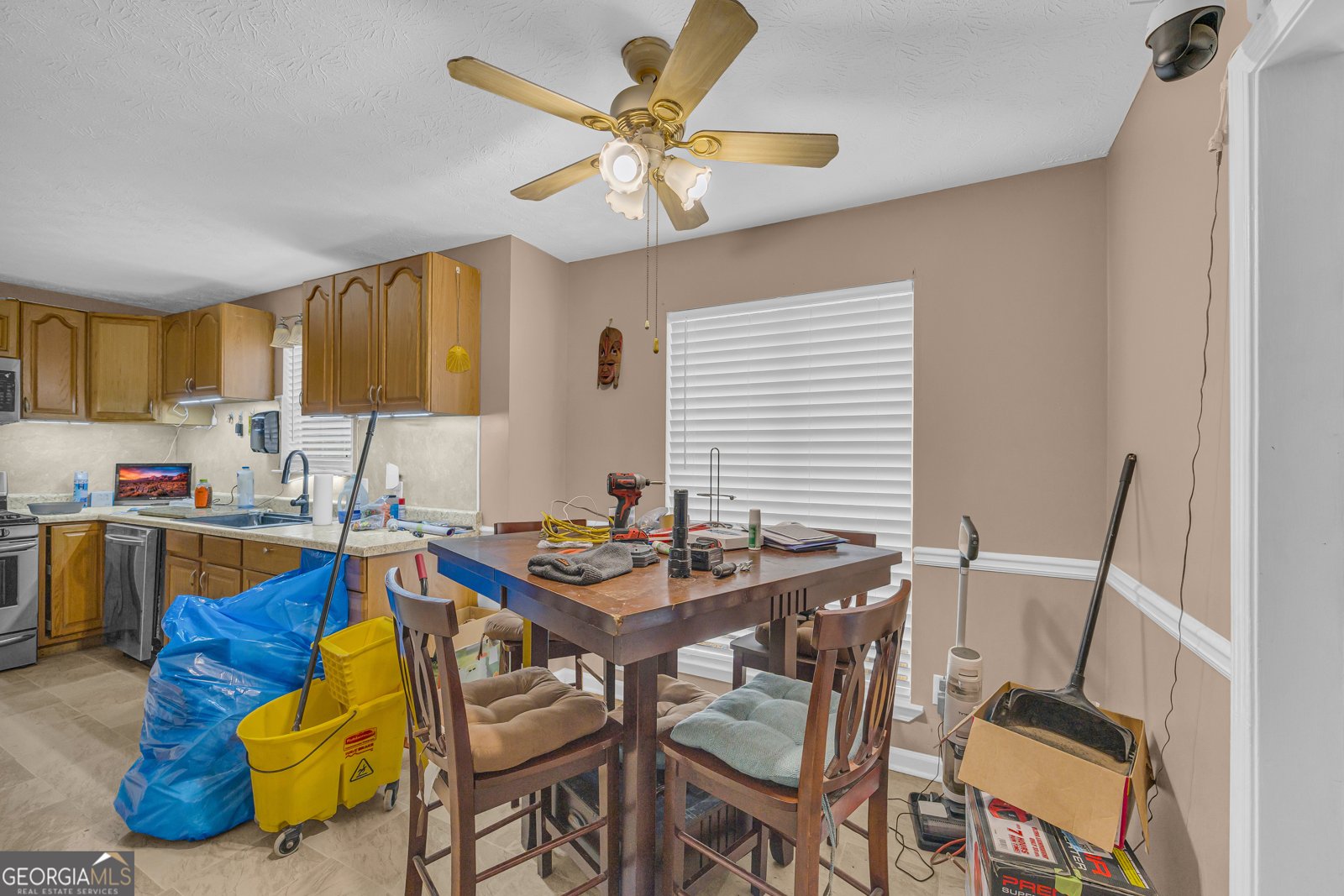 365 Falling Timber Court Stockbridge - Photo 16