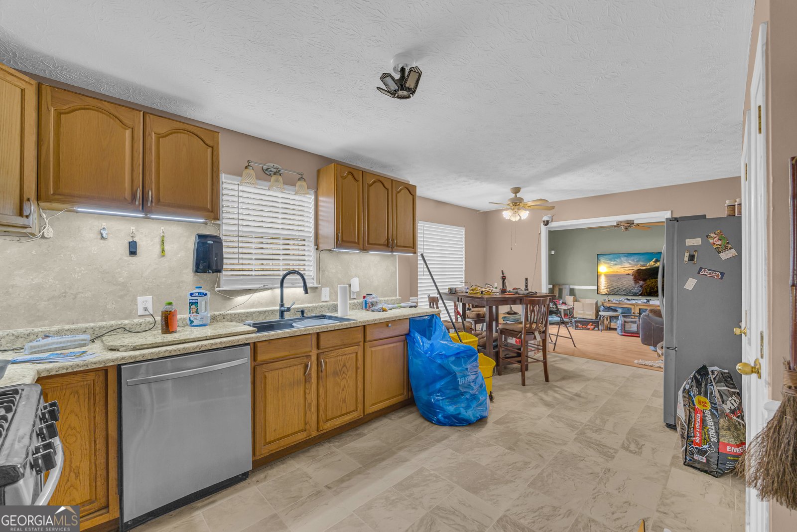 365 Falling Timber Court Stockbridge - Photo 18