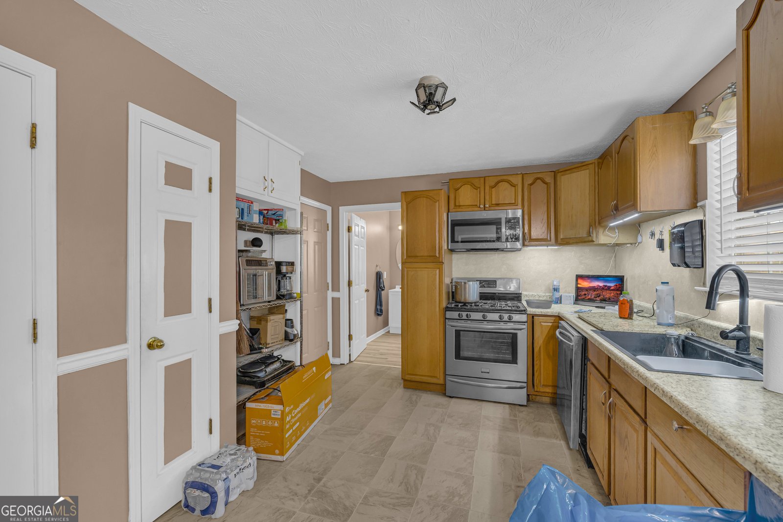 365 Falling Timber Court Stockbridge - Photo 20