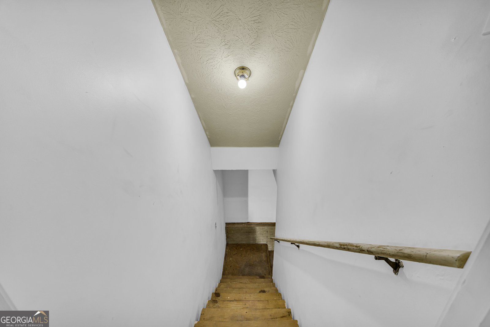 365 Falling Timber Court Stockbridge - Photo 32