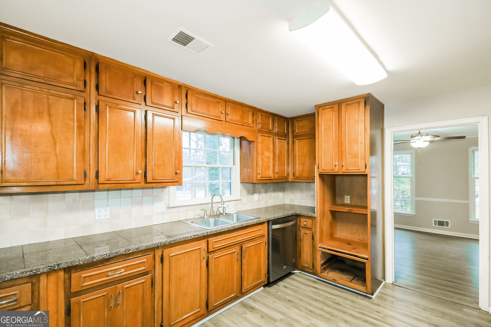 1672 Briarbend Court Stone Mountain - Photo 8