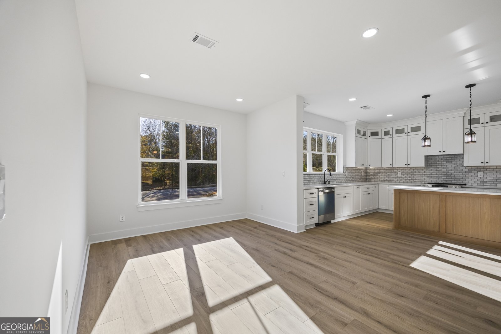 1040 Greenwood Circle Madison - Photo 11