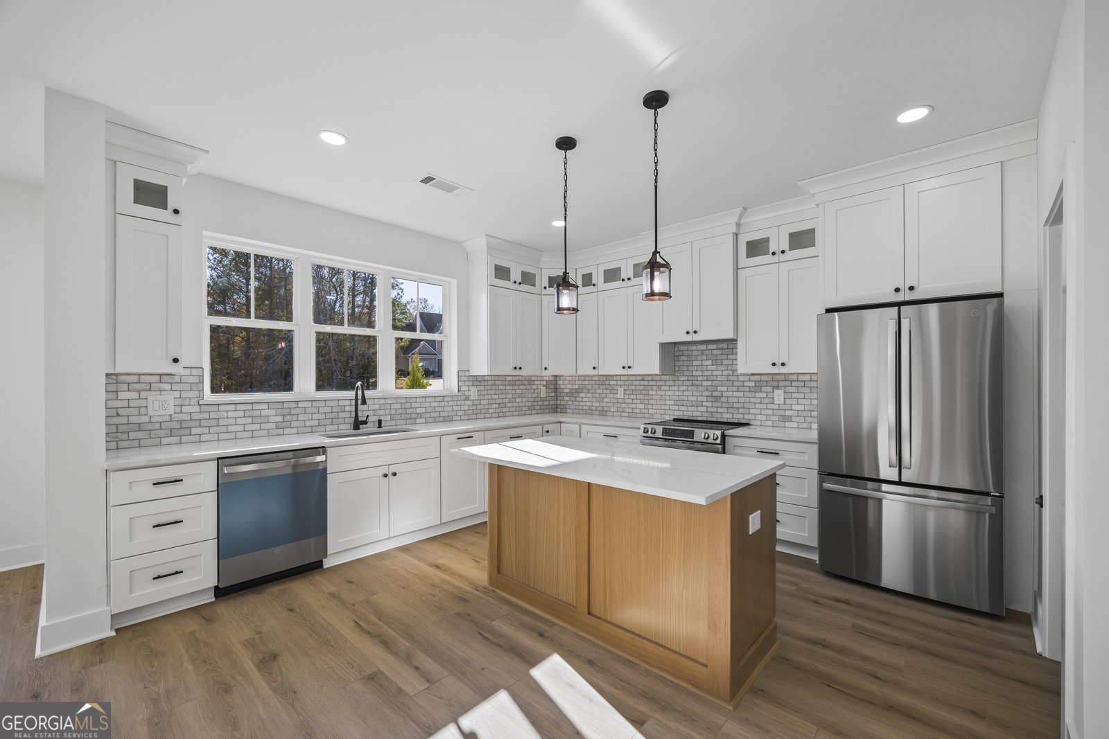 1040 Greenwood Circle Madison - Photo 12