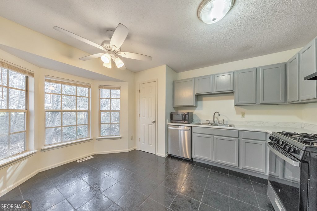 961 Redan Trace Stone Mountain - Photo 8