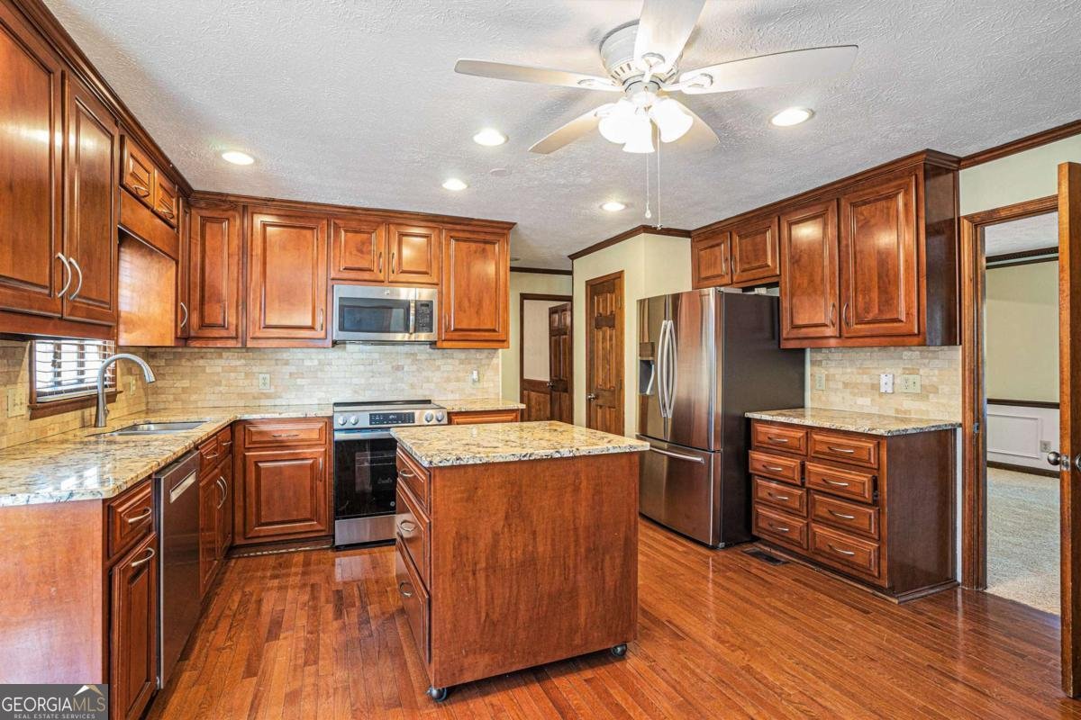 921 Cedar Trace Lilburn - Photo 11