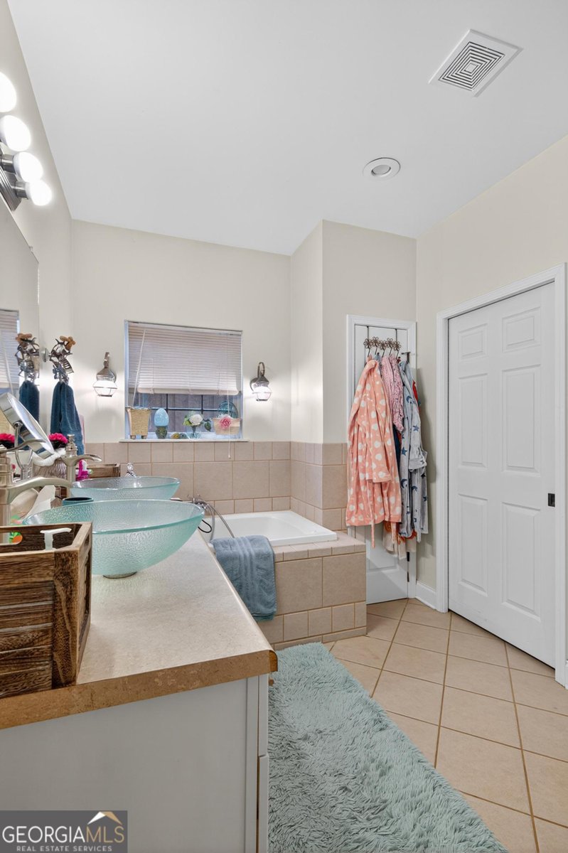 363 Dover Road Sylvania - Photo 12