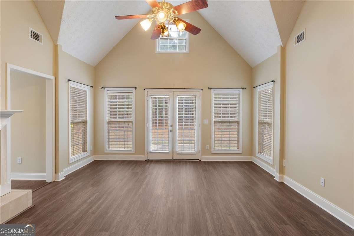 212 Hedgewood Drive Hampton - Photo 14