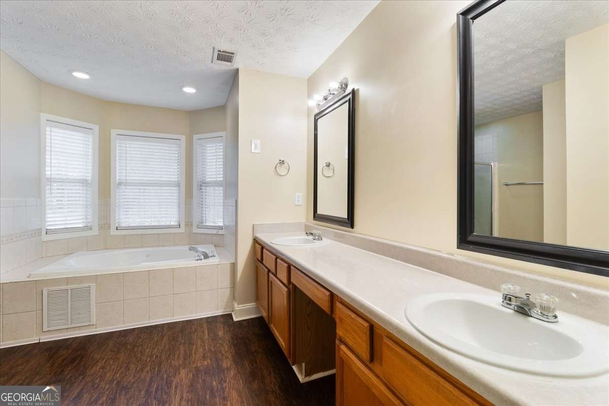 212 Hedgewood Drive Hampton - Photo 25