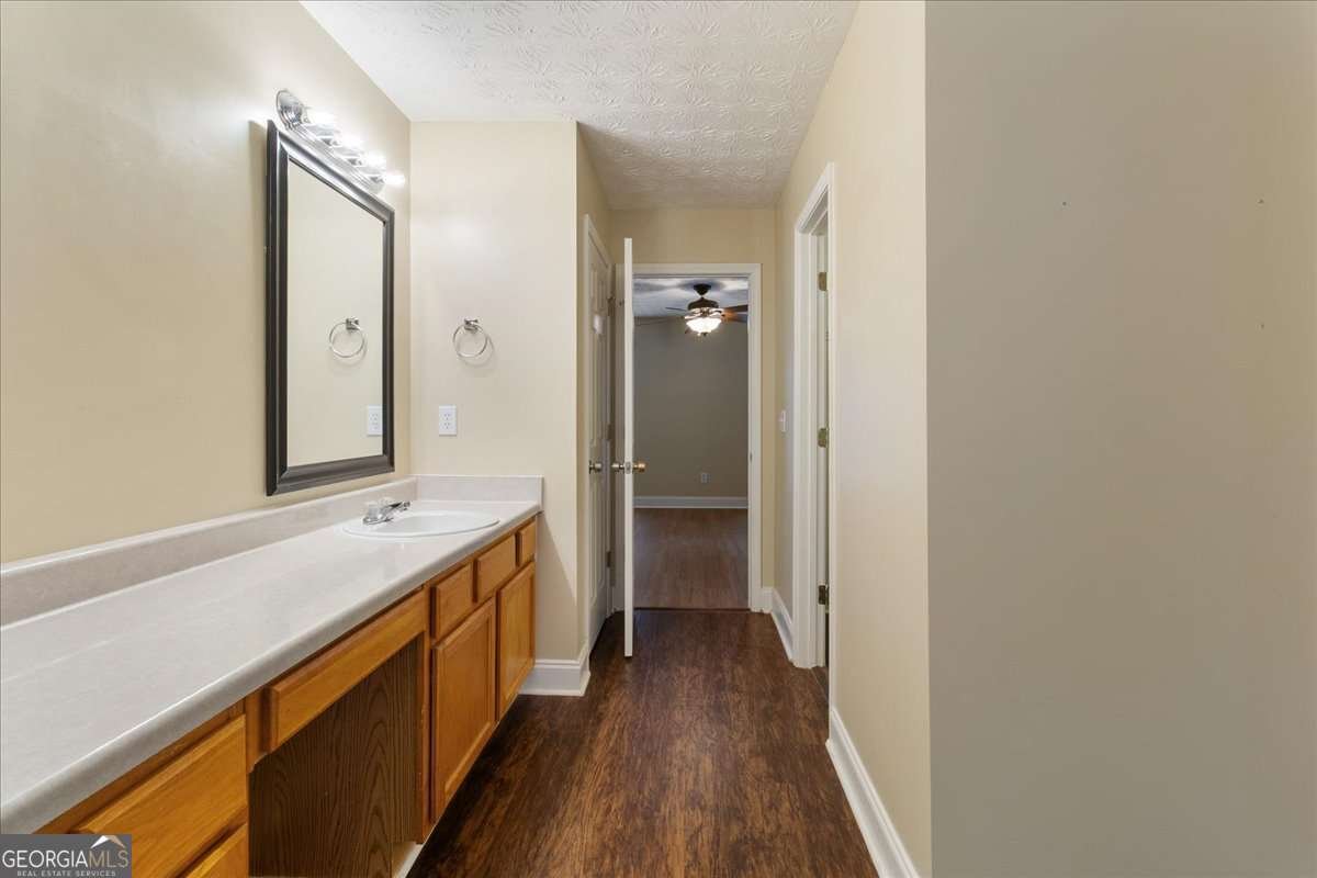 212 Hedgewood Drive Hampton - Photo 34