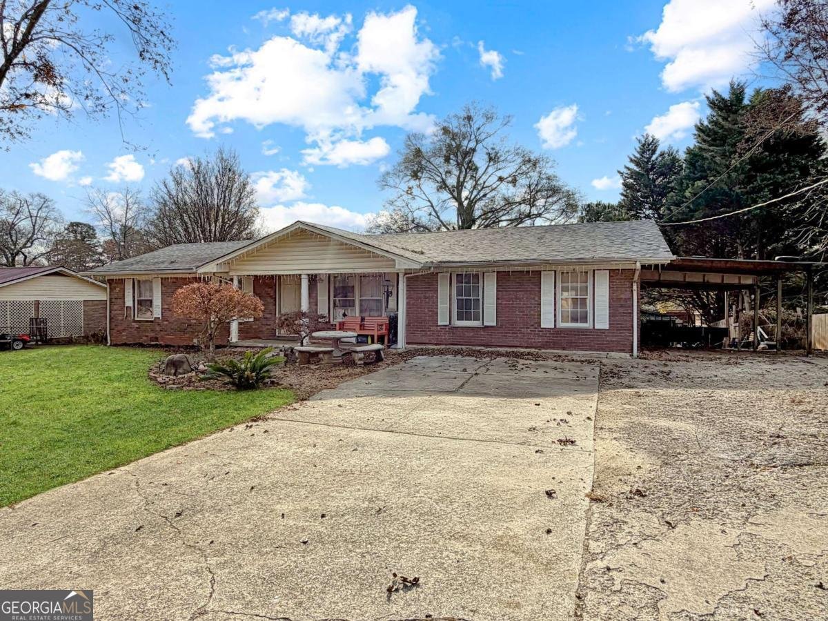 1639 Whiting Drive Gainesville - Photo 1