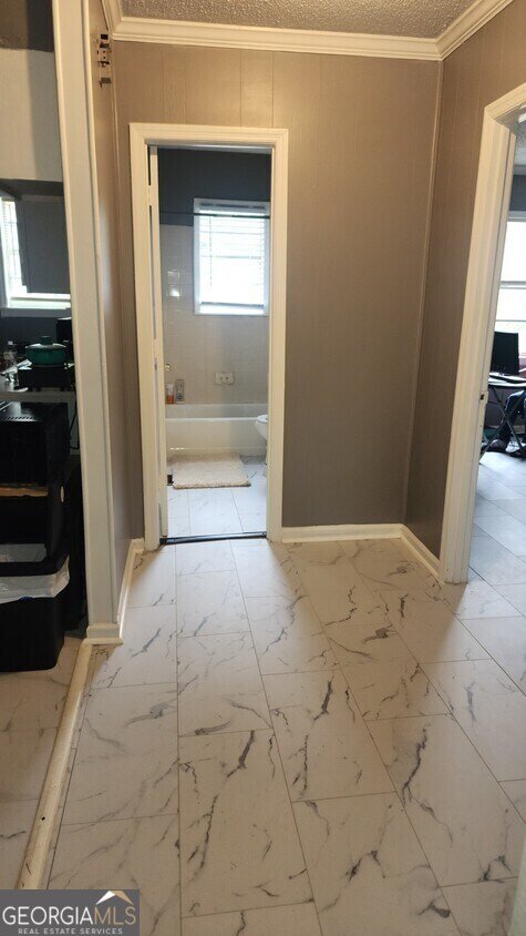 605 Burke Avenue Albany - Photo 7