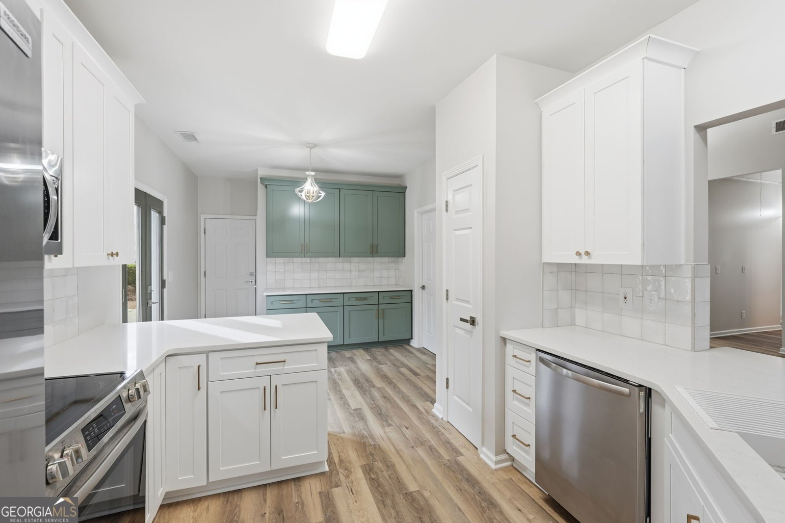 5400 Three Lakes Court Flowery Branch - Photo 19