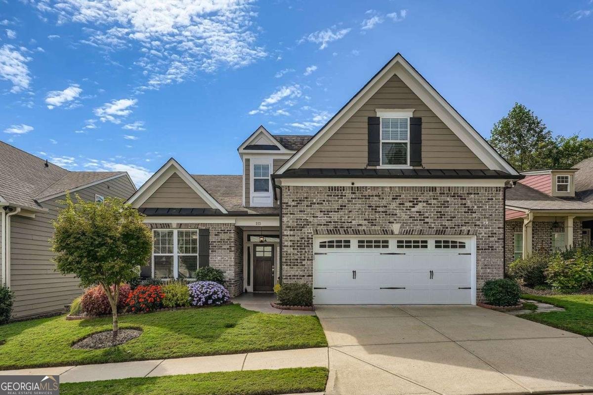 313 DERRYMORE Drive Woodstock - Photo 1