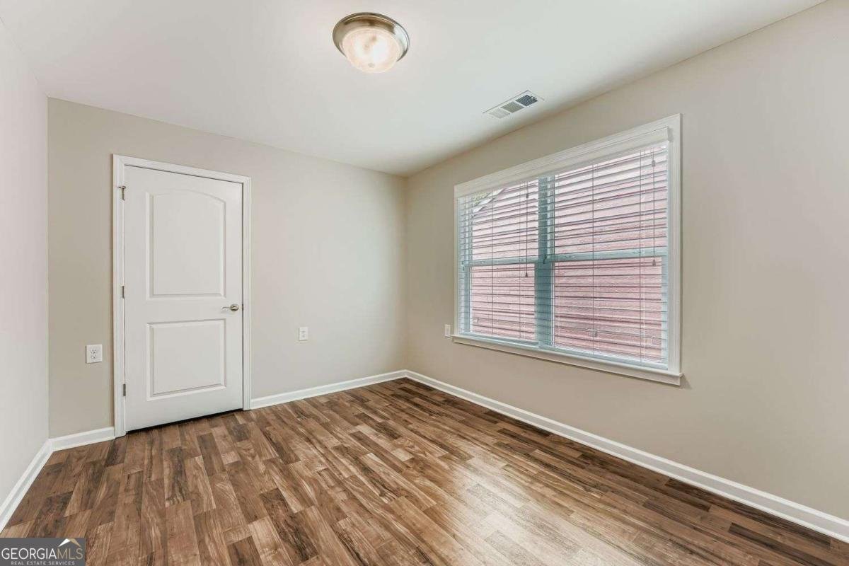 313 DERRYMORE Drive Woodstock - Photo 22