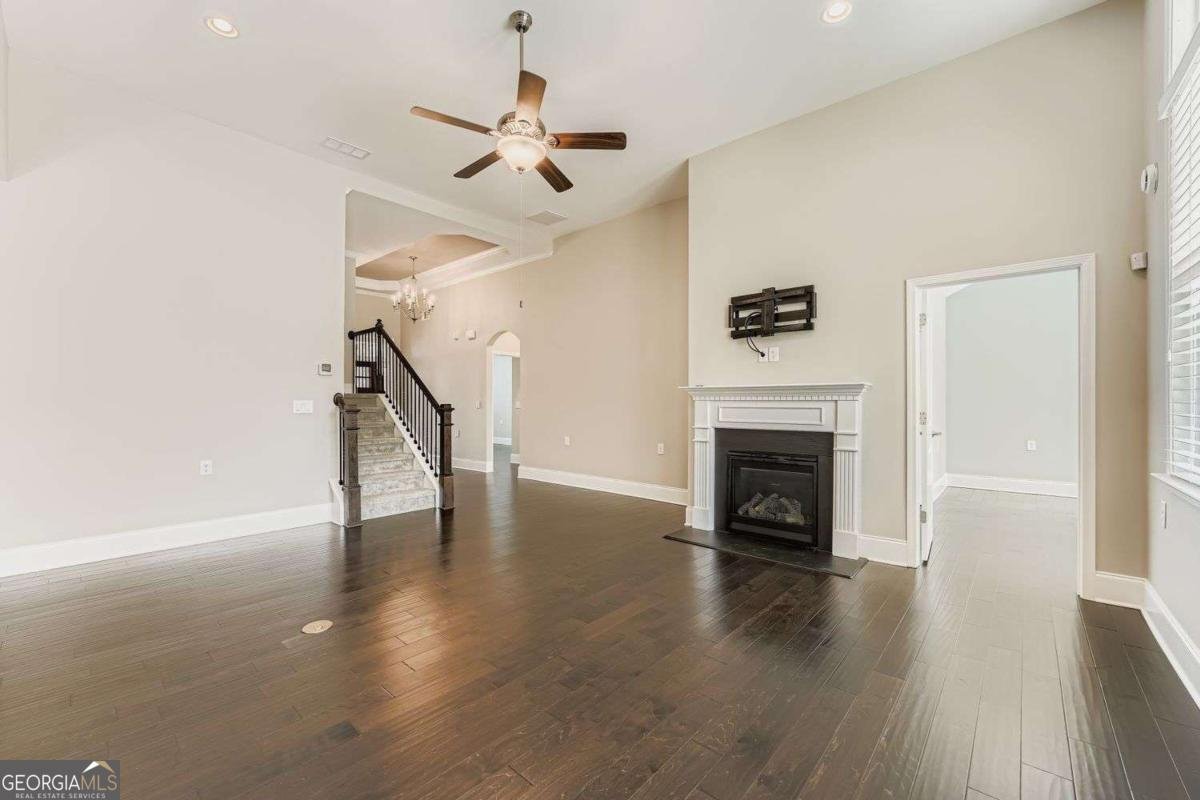 313 DERRYMORE Drive Woodstock - Photo 8