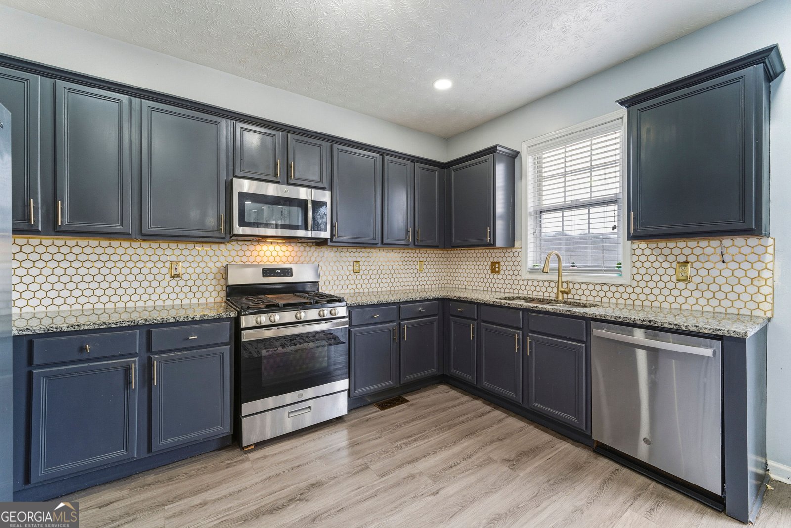 311 Park Creek Ridge Woodstock - Photo 9