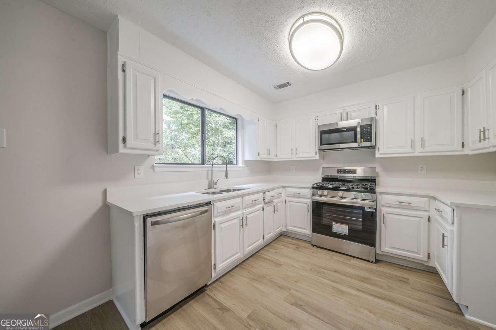 5115 Carole Place Stone Mountain - Photo 6