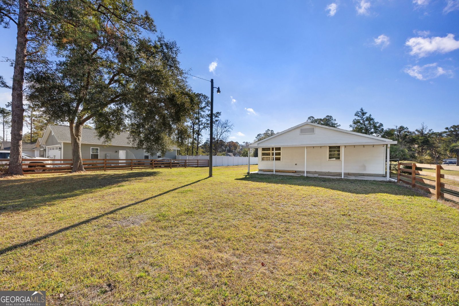 601 South East Street Kingsland - Photo 28