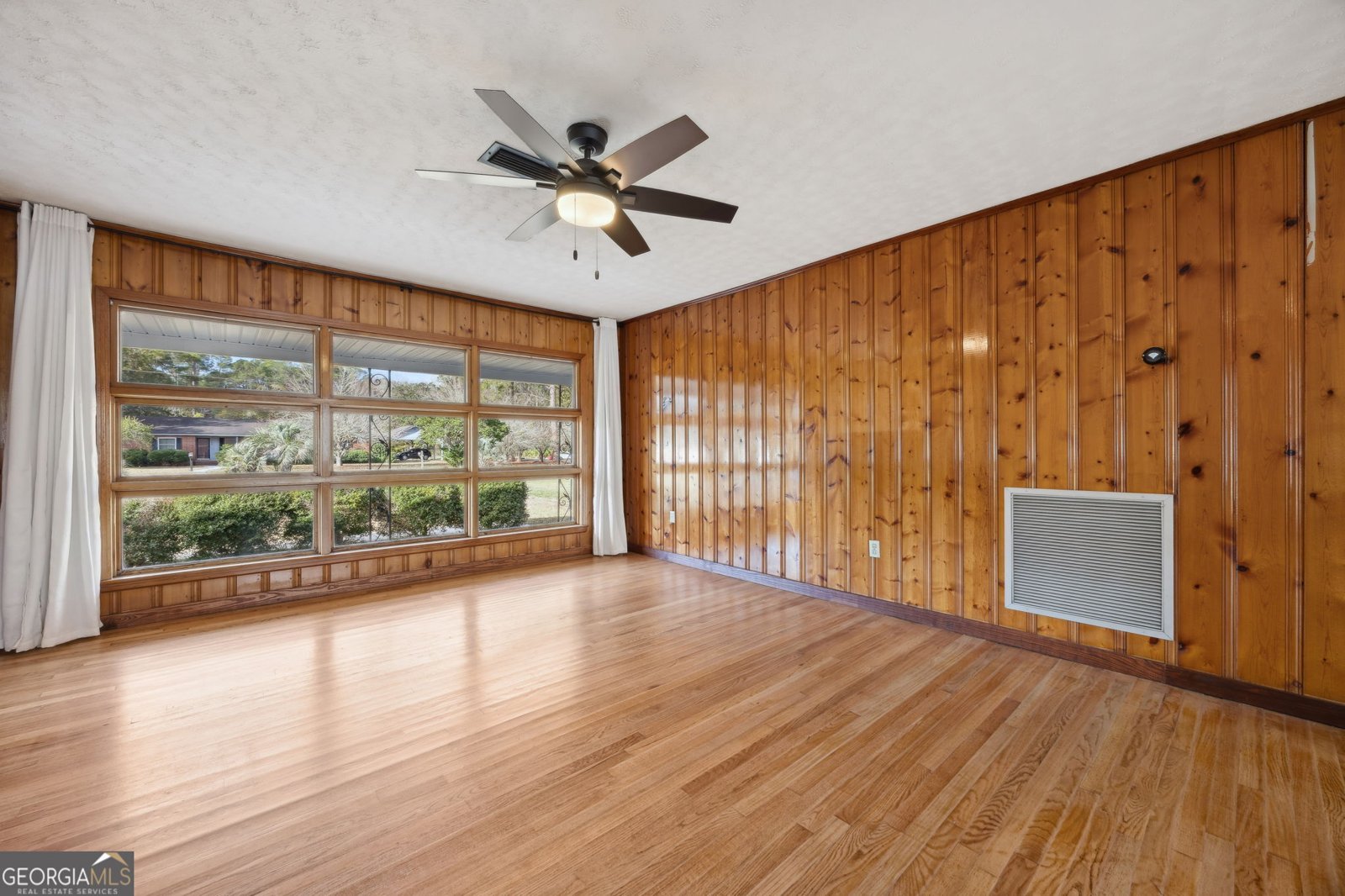 601 South East Street Kingsland - Photo 8