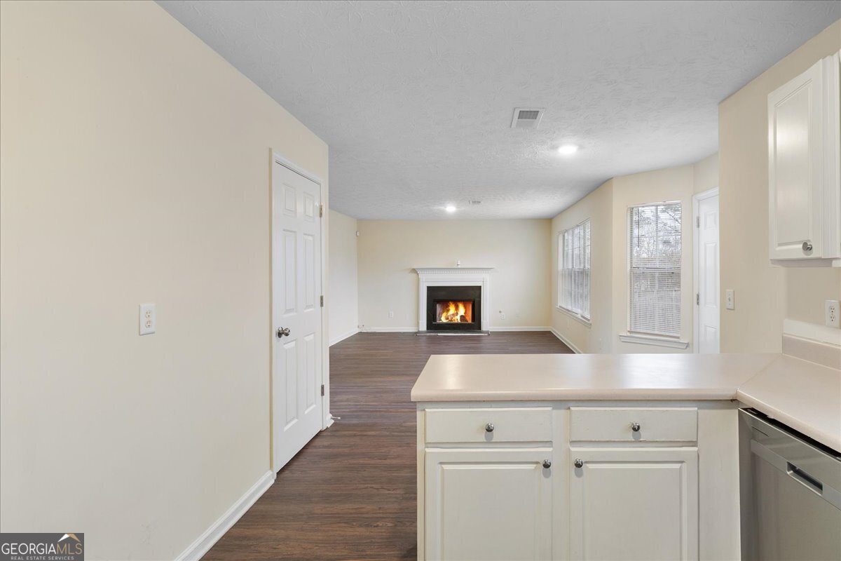 300 Carriage Lake Lane Stockbridge - Photo 12