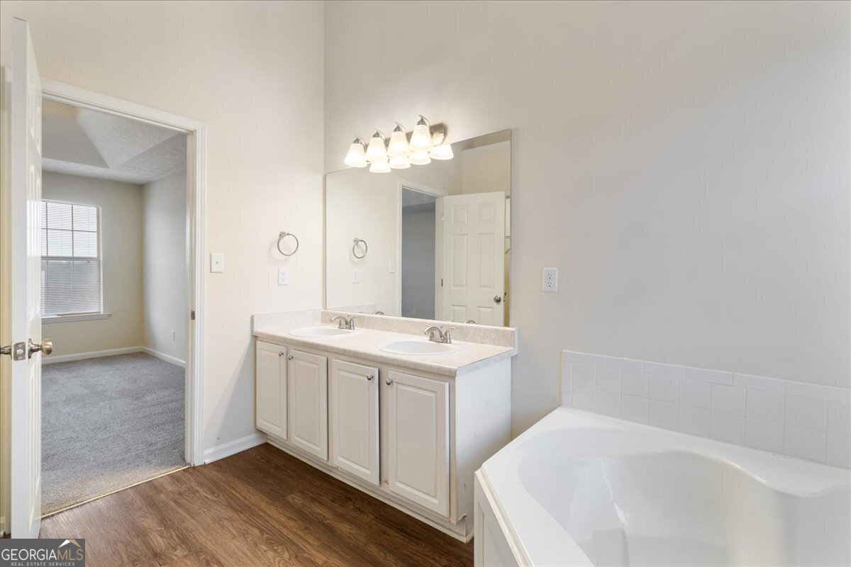 300 Carriage Lake Lane Stockbridge - Photo 24