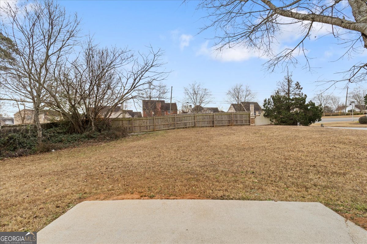 300 Carriage Lake Lane Stockbridge - Photo 33