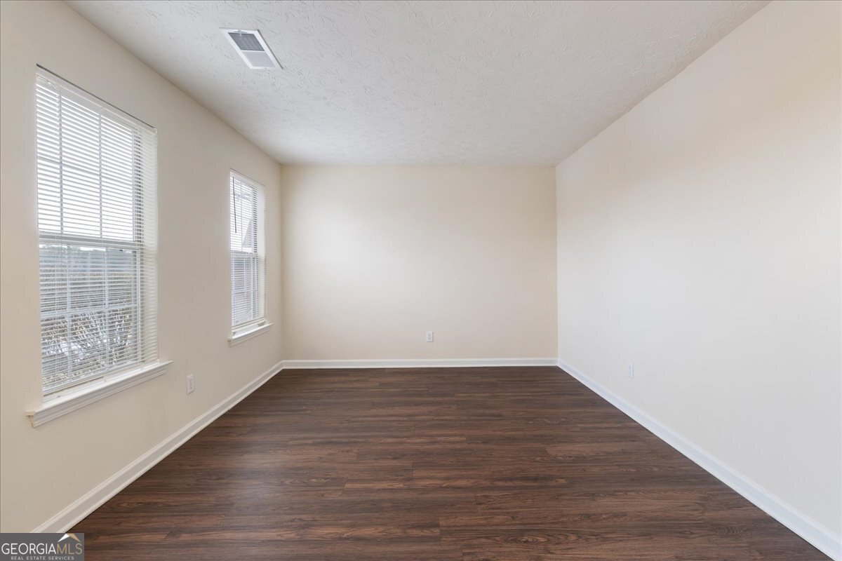 300 Carriage Lake Lane Stockbridge - Photo 6