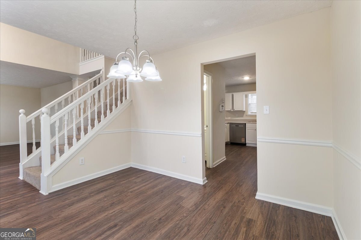 300 Carriage Lake Lane Stockbridge - Photo 8