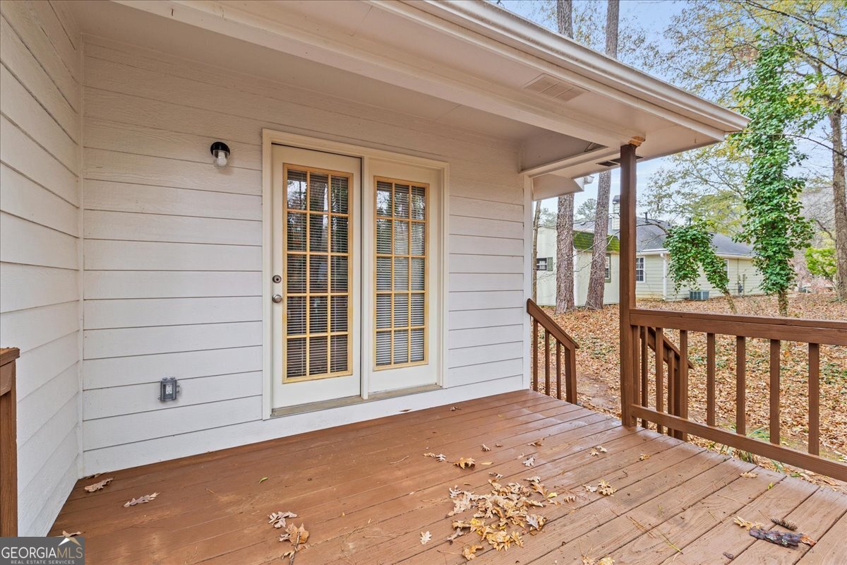 401 Streamview Lane Stockbridge - Photo 32