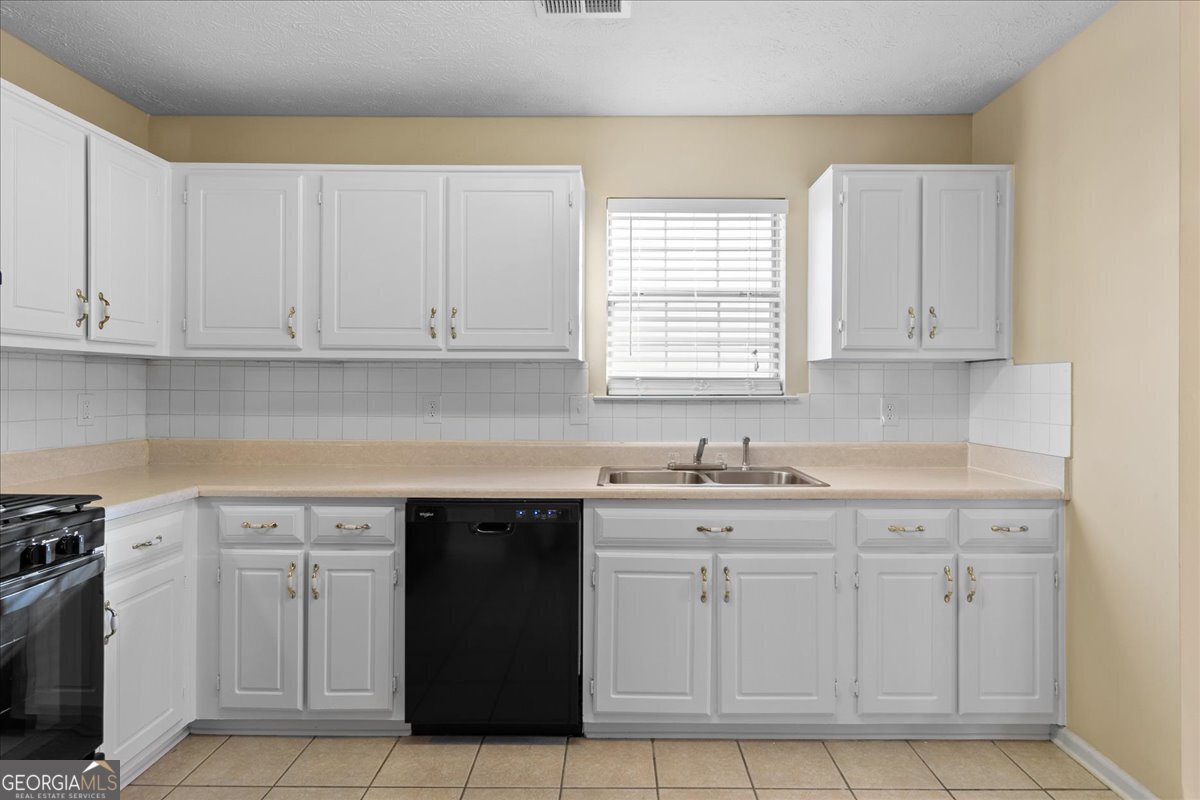 210 Summer Hill Circle Stockbridge - Photo 17