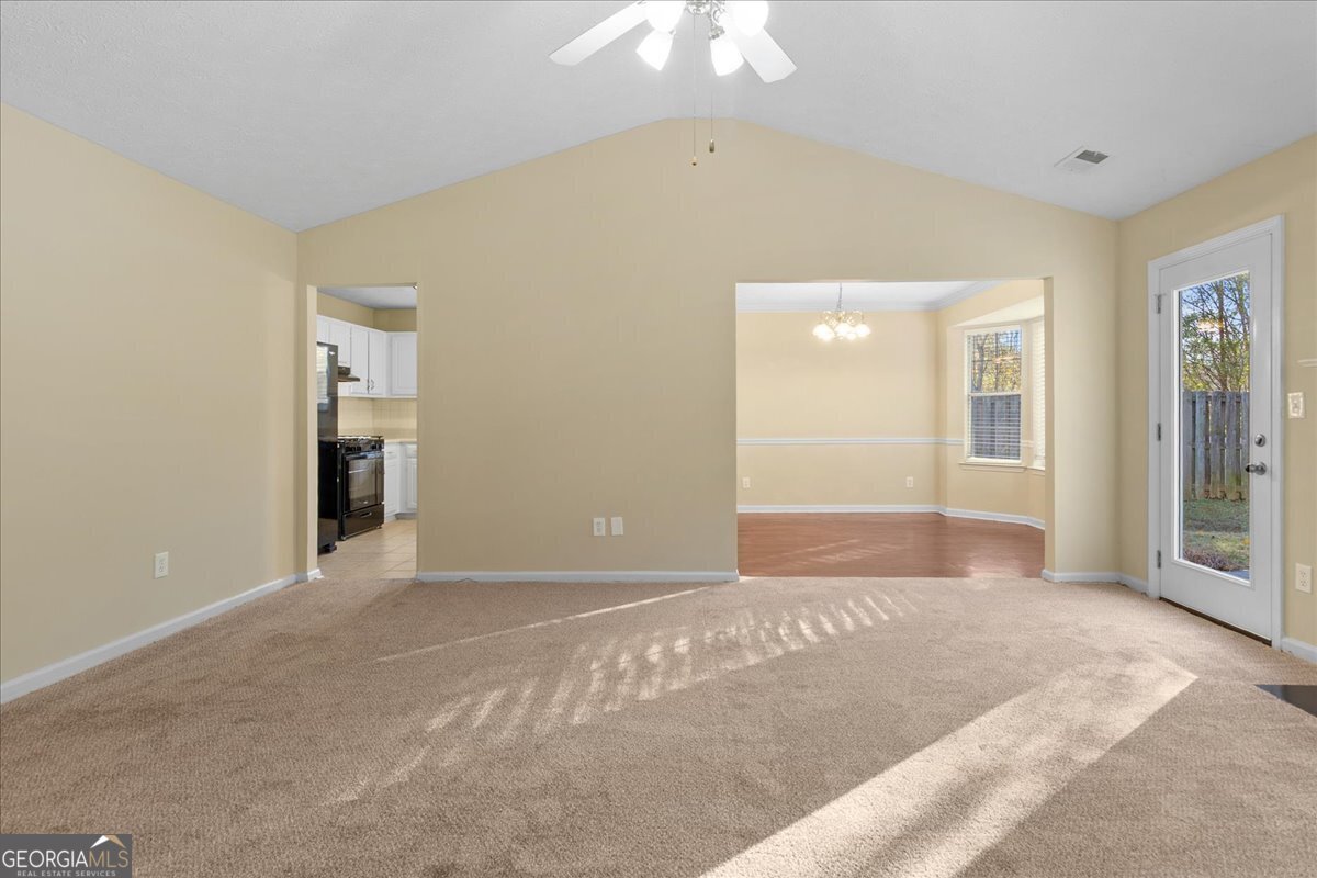 210 Summer Hill Circle Stockbridge - Photo 9