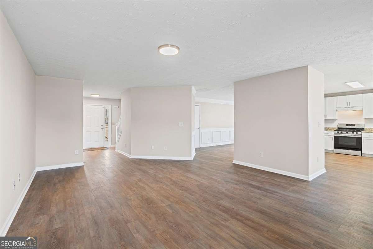 565 Amish Avenue Riverdale - Photo 10