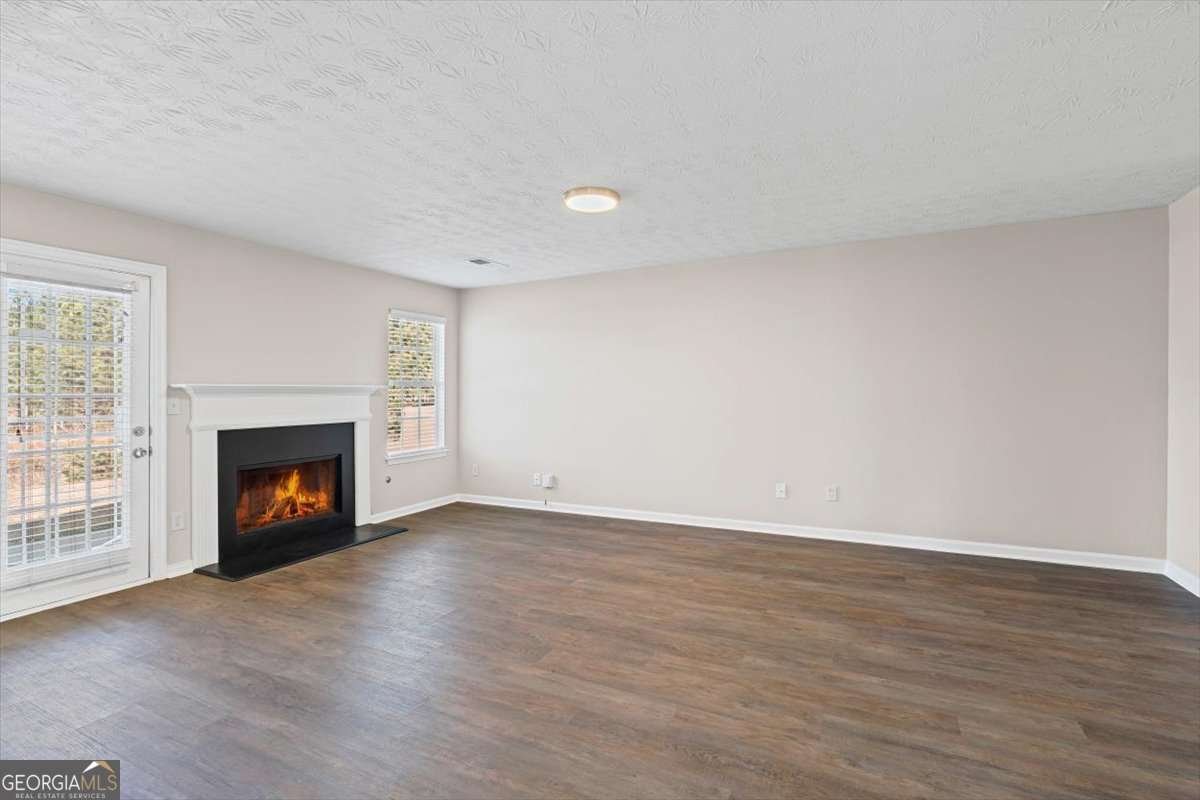 565 Amish Avenue Riverdale - Photo 9