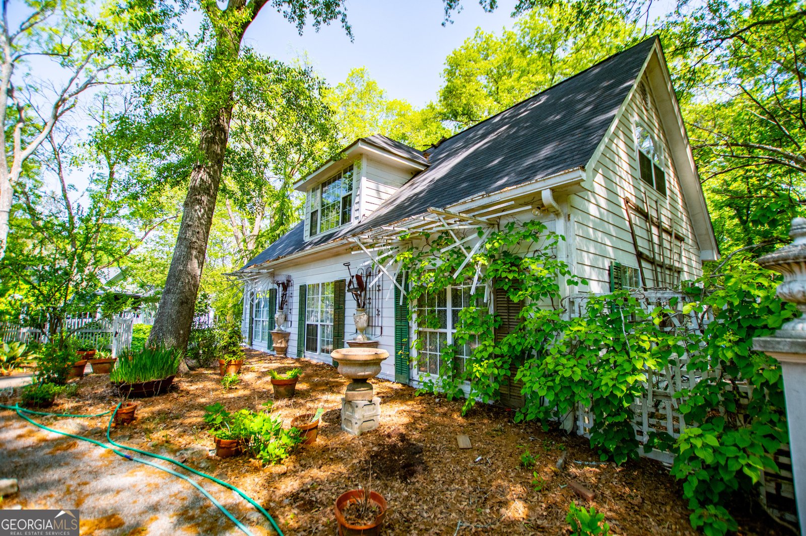 8612 CAMPBELLTON Street Douglasville - Photo 1