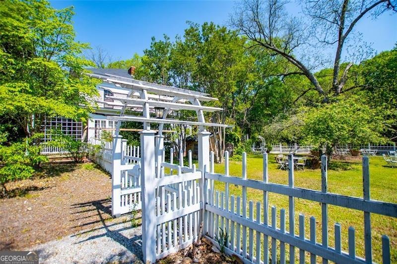 8612 CAMPBELLTON Street Douglasville - Photo 15