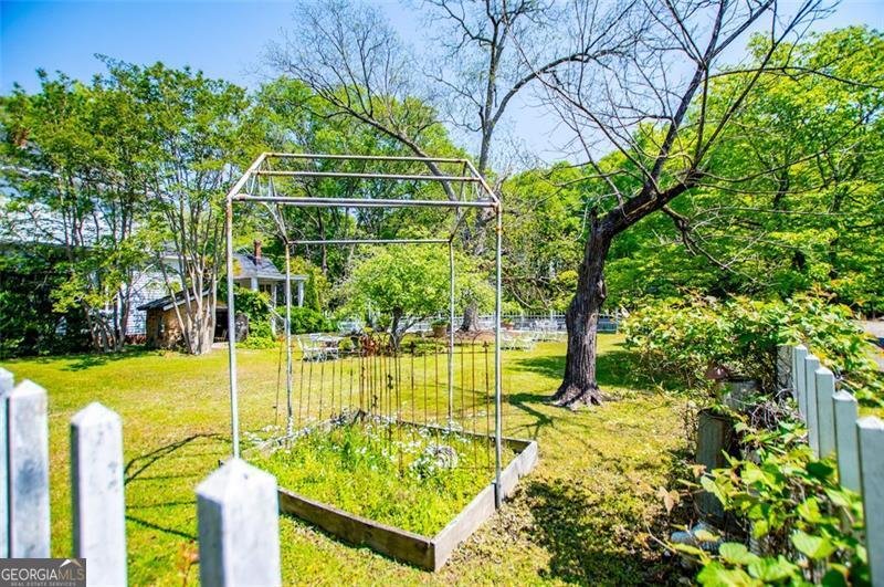 8612 CAMPBELLTON Street Douglasville - Photo 16