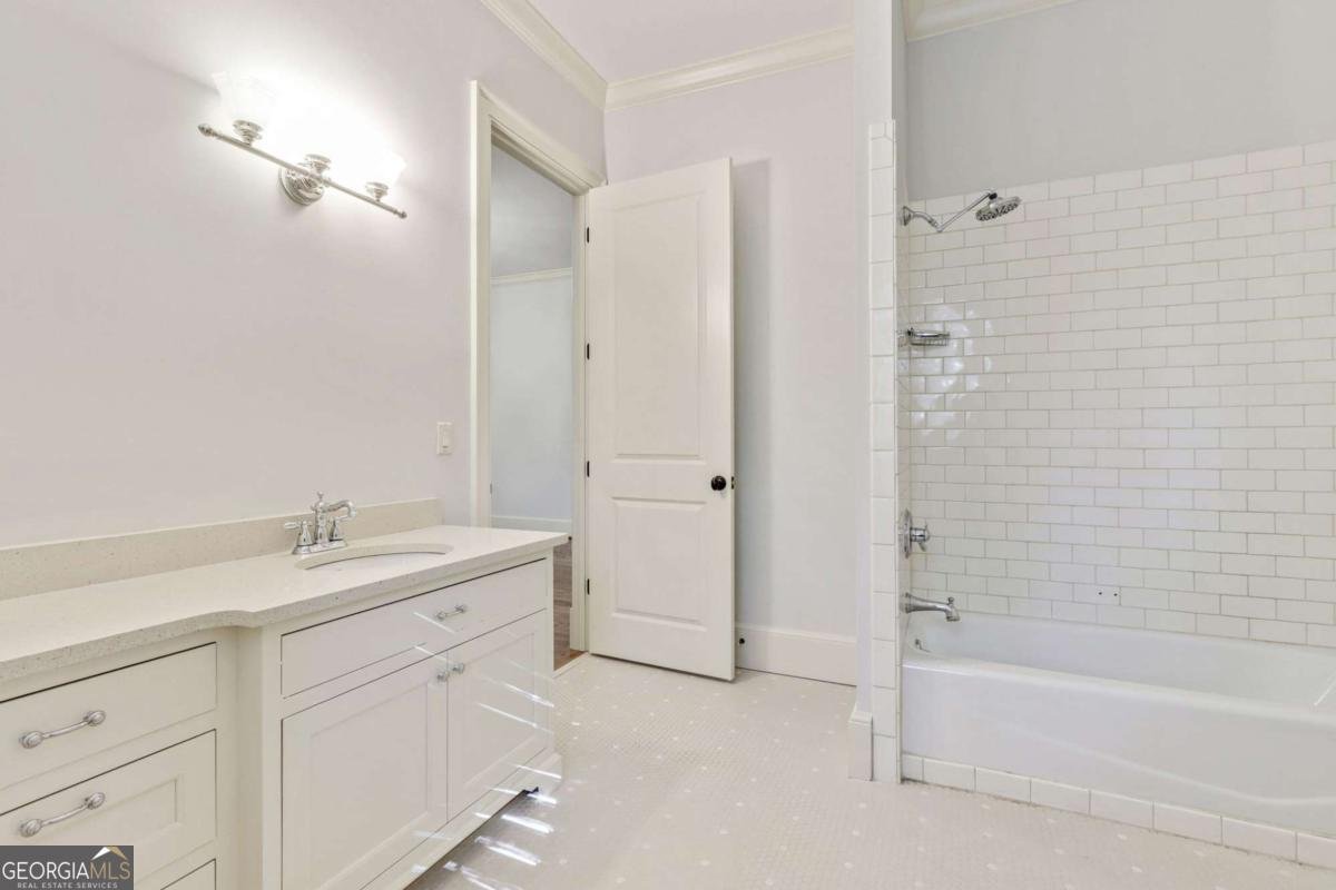 4227 Peachtree Dunwoody Road Atlanta - Photo 32