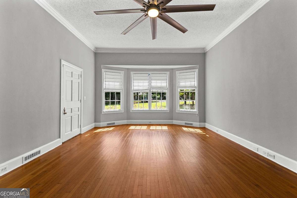 404 Thurston Avenue Thomaston - Photo 10