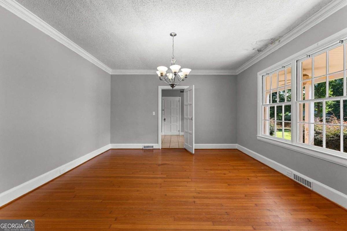 404 Thurston Avenue Thomaston - Photo 16